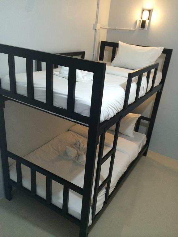 The Metallic Hostel Ko Lanta 部屋 写真
